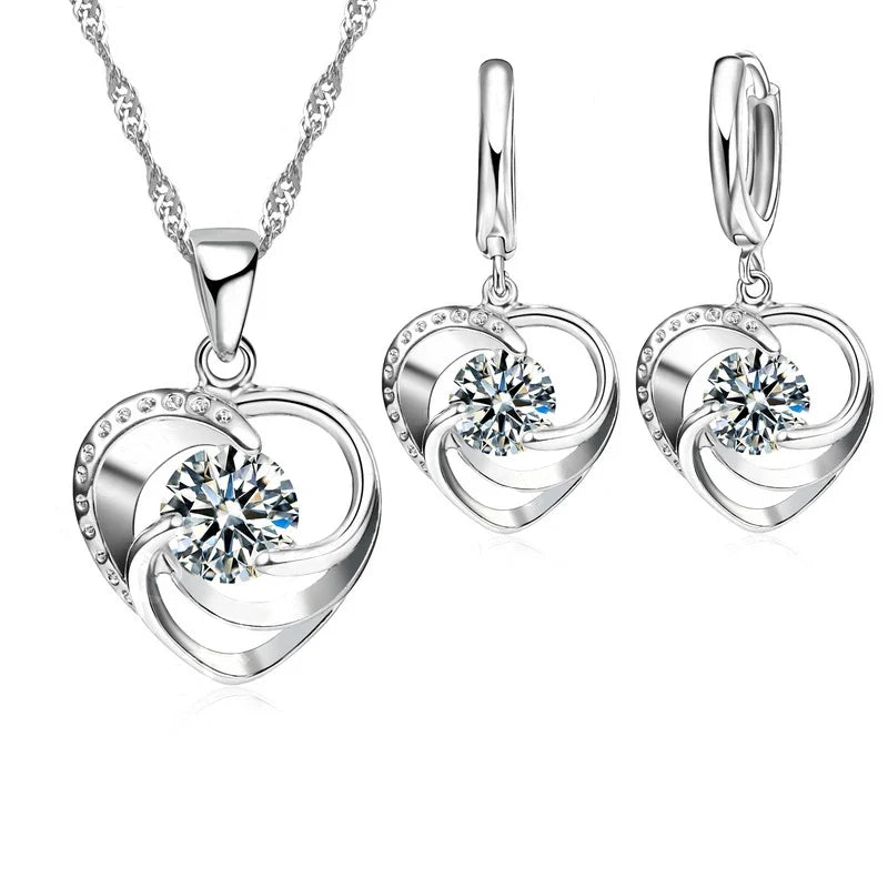 Ensemble collier et boucles d’oreilles cœur en argent sterling