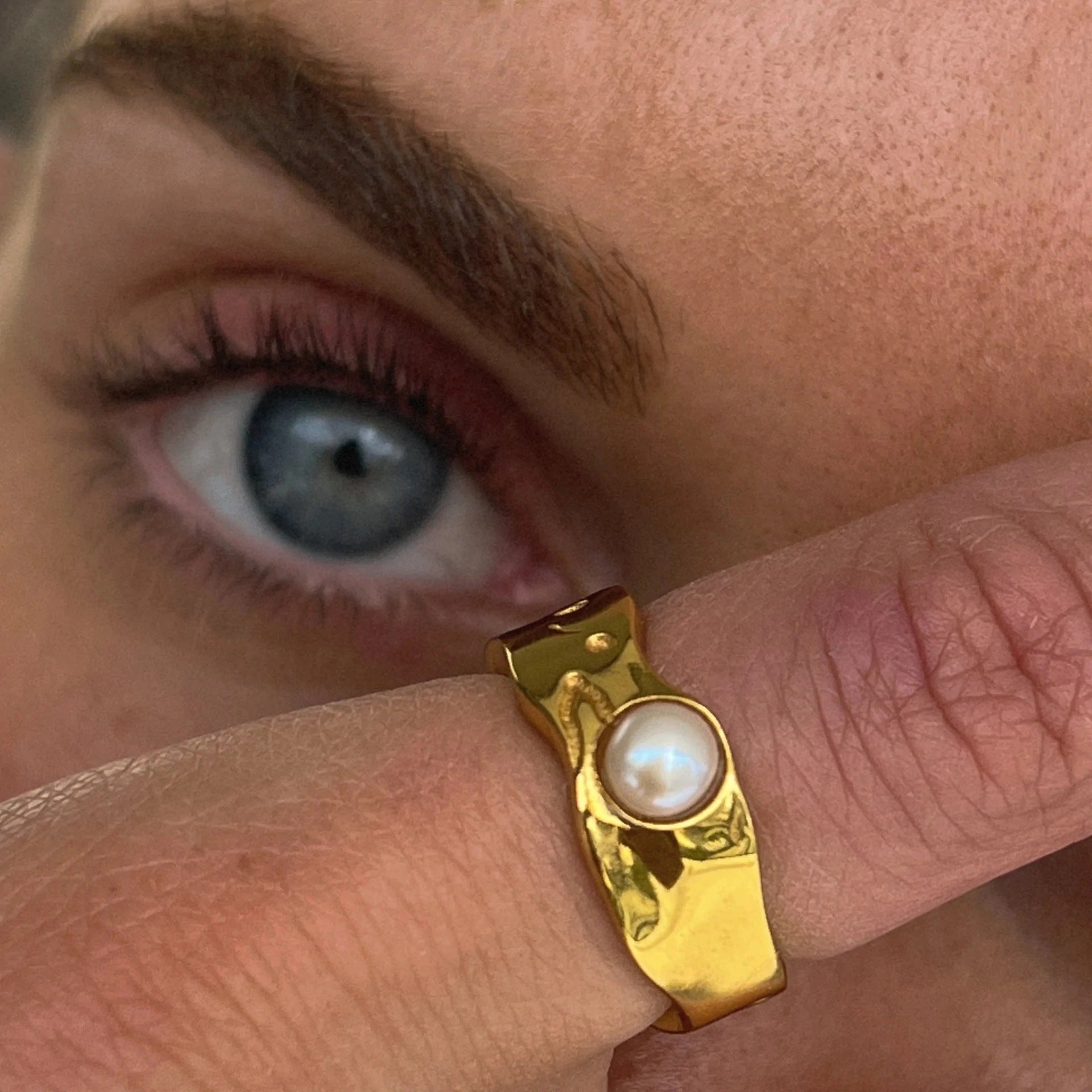 Elegant Natural Gold Pearl Ring