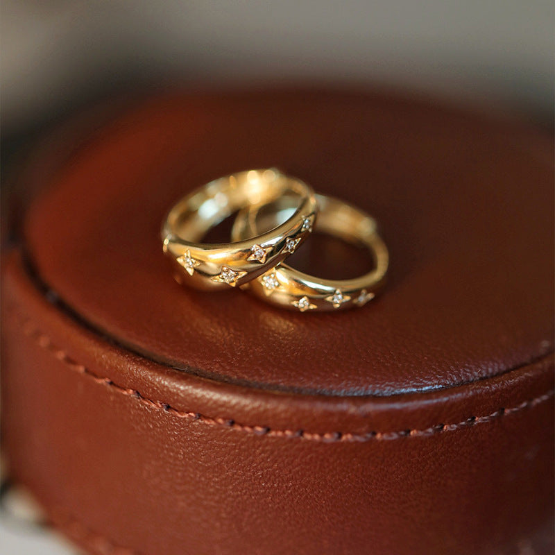 Boucles d’oreilles luxueuses en or et en argent