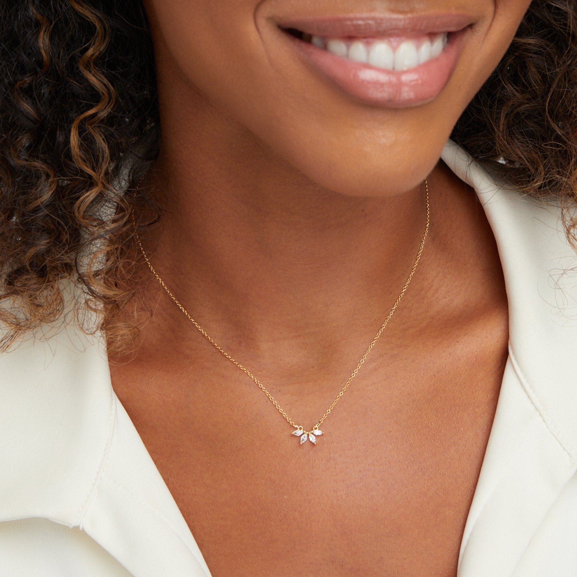 Collier feuille avec cristal